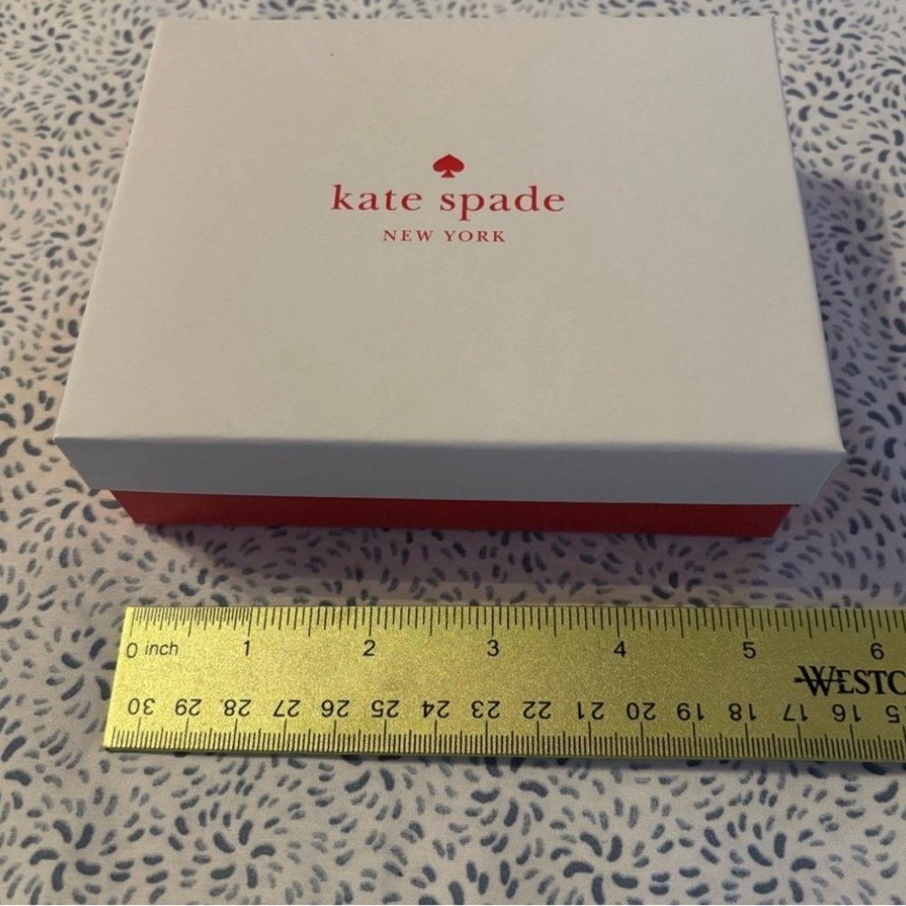 Kate Spade Gift Box - Picture 3 of 4